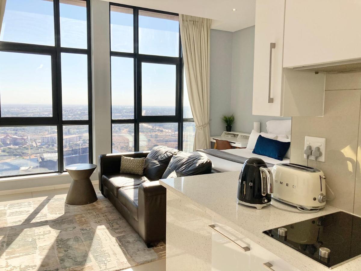 Urban Awe Apartment Gaborone Bagian luar foto
