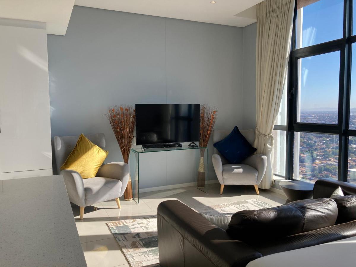 Urban Awe Apartment Gaborone Bagian luar foto