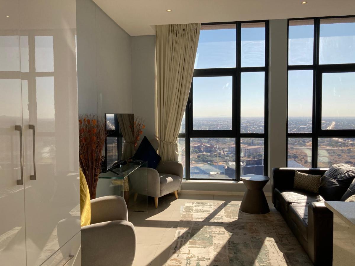 Urban Awe Apartment Gaborone Bagian luar foto